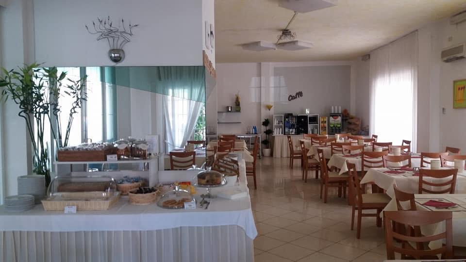 Splendid B&B Милано Мартима Екстериор снимка